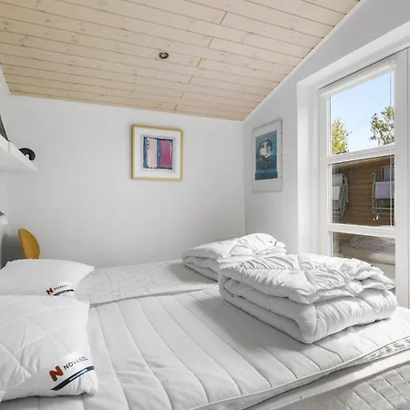Gorgeous In With Kitchen Holiday home Stege