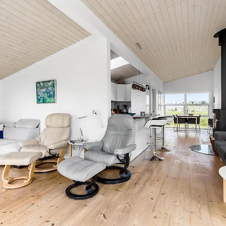 Gorgeous In With Kitchen